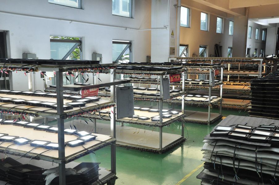 Shenzhen Snetop Technology Co., Ltd productielijn van de fabrikant